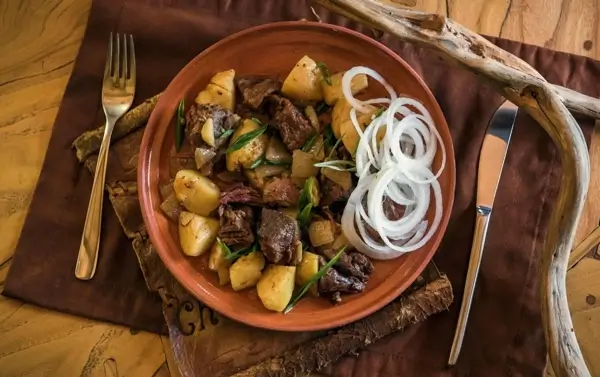 Dish recipes: Kuurdak