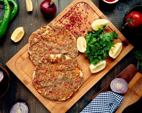 Dish recipes: Lahmacun