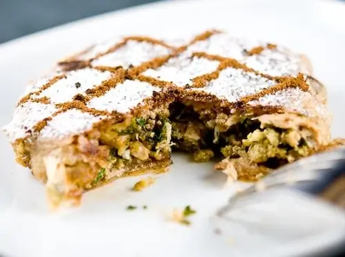 Dish recipes: Pastilla