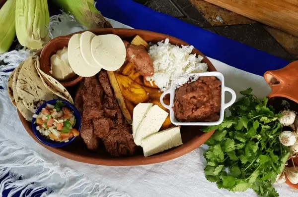 Dish recipes: Plato Típico