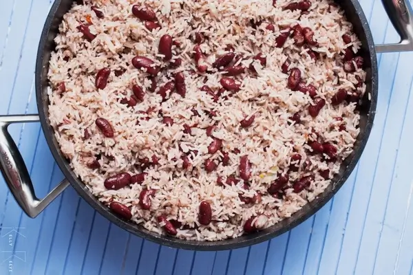 Dish recipes: Rice and Peas
