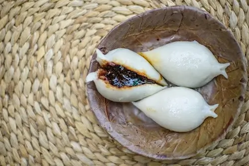 Dish recipes: Yomari